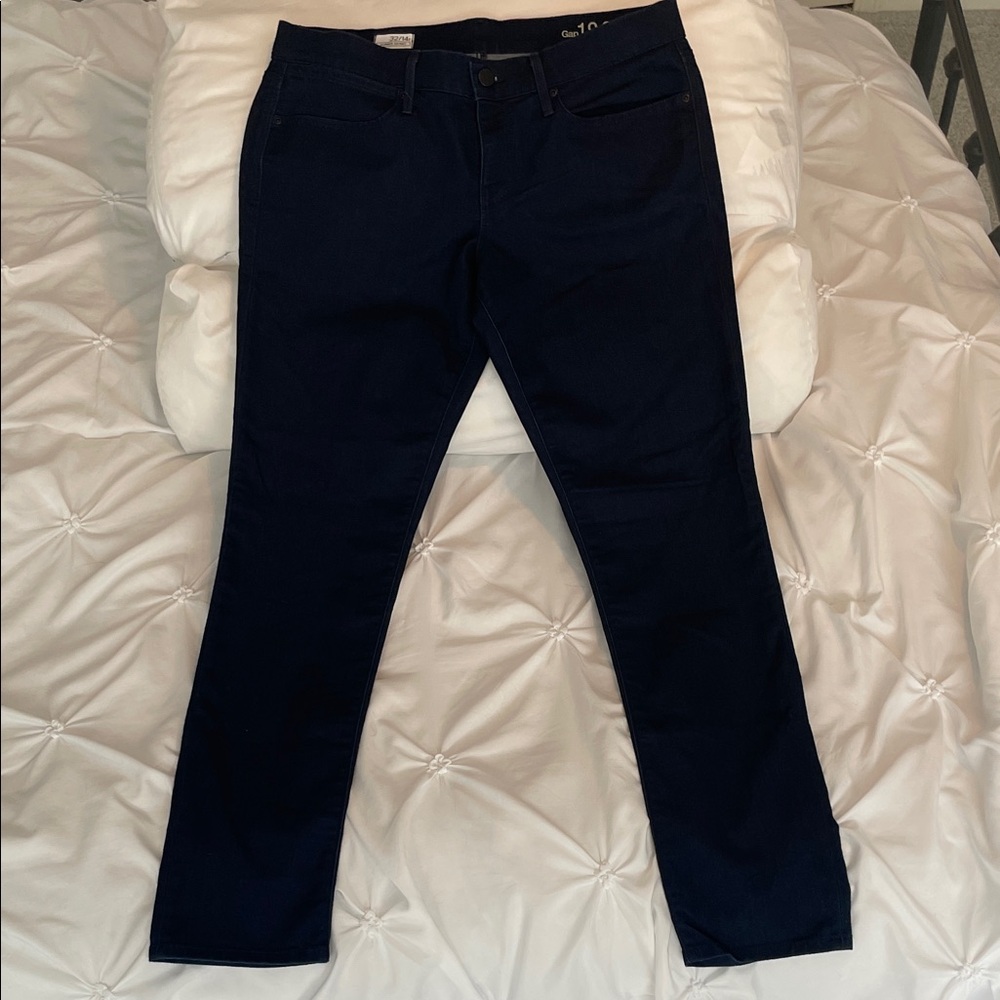 Women's Skinny Jeans in Dark Blue - dark denim- can’t capture the true color